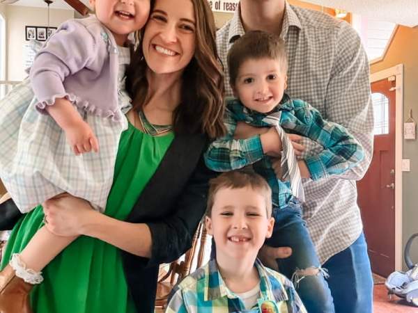 So That Motherhood: Encouragement for the Mama in the Middle of It&nbsp;All