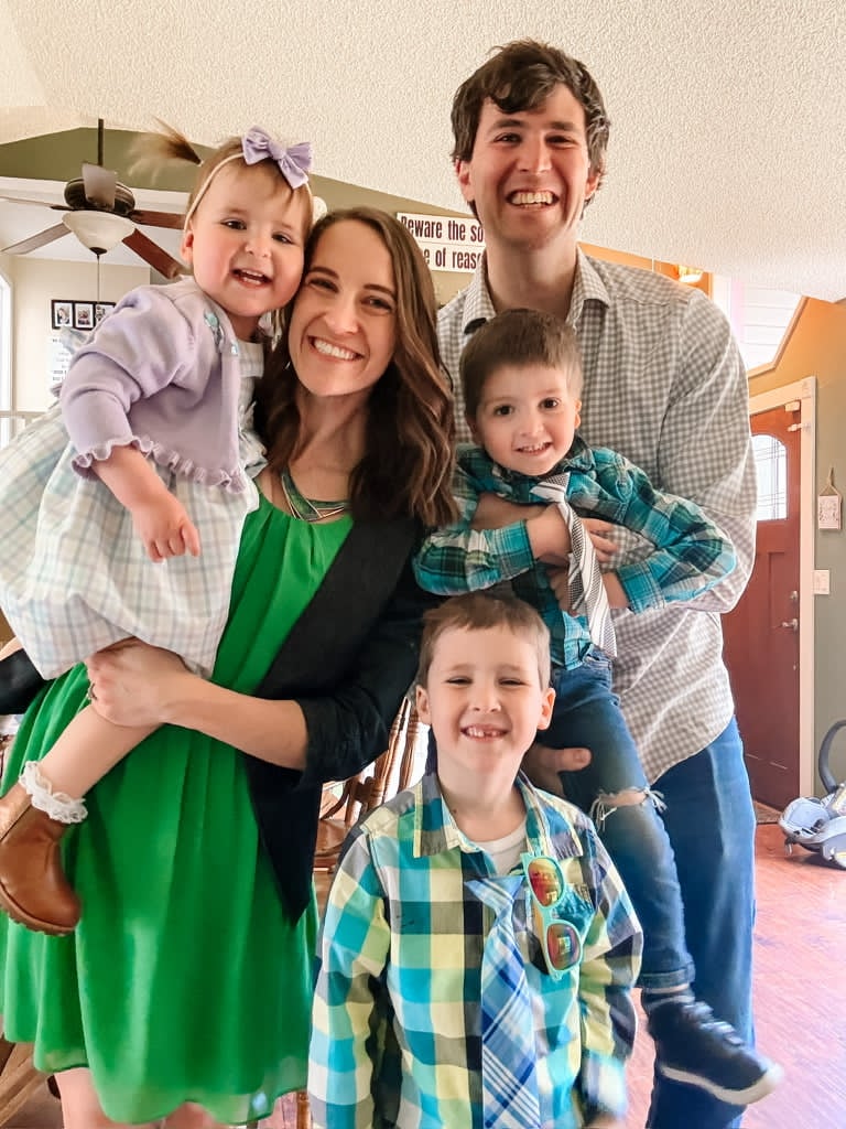 So That Motherhood: Encouragement for the Mama in the Middle of It&nbsp;All